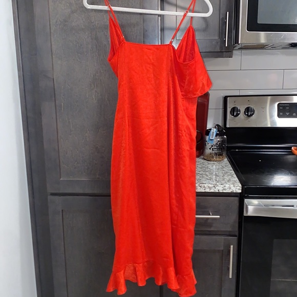 Red Dress - Picture 2 of 6